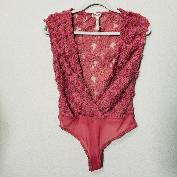 NEW Free People Intimately 2 Haute 2 Handle Pink Rosette Bodysuit Small Coquette - Picture 3 of 11